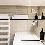 Apartman Embassy 303 *