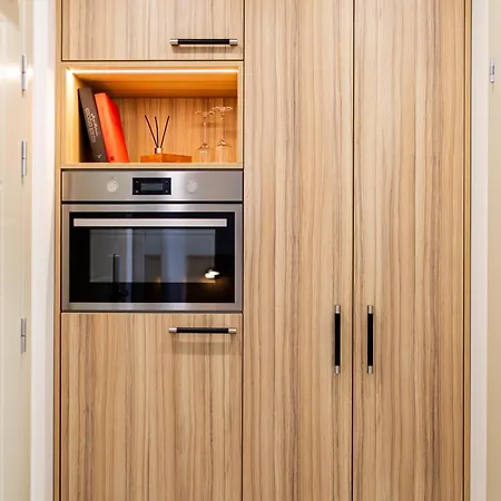 Embassy 303 Apartman *