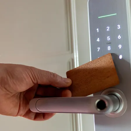 Апартаменты Embassy 303