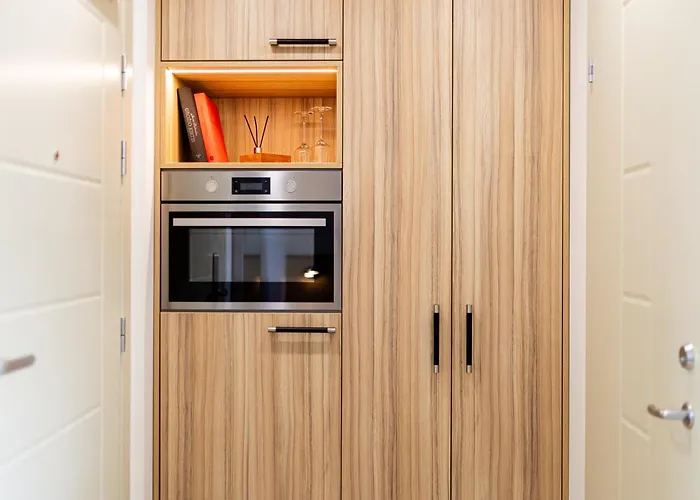 Embassy 303 Apartman *