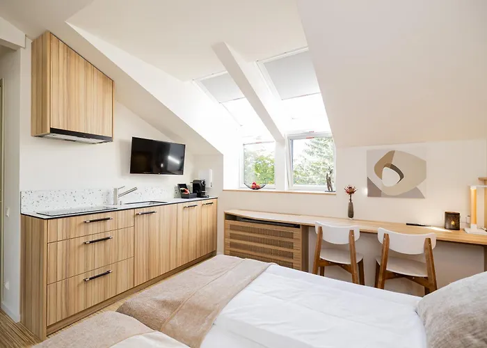 Apartament Embassy 303 *